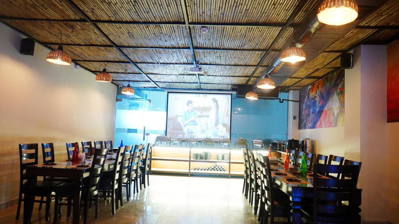 Aa Hotels & Resorts Zirakpur Exterior photo